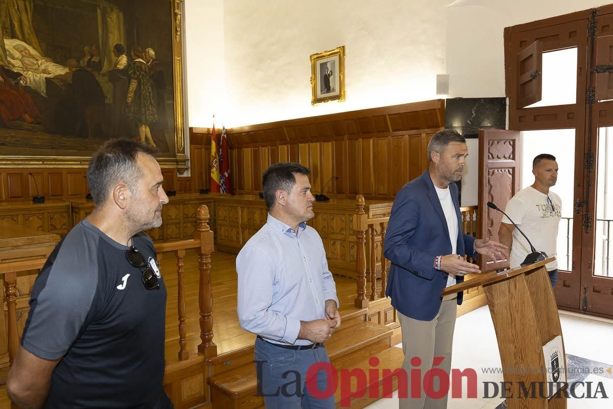 Recepción de los equipos de fútbol de las Escuelas Municipales de Caravaca que han conseguido ascenso
