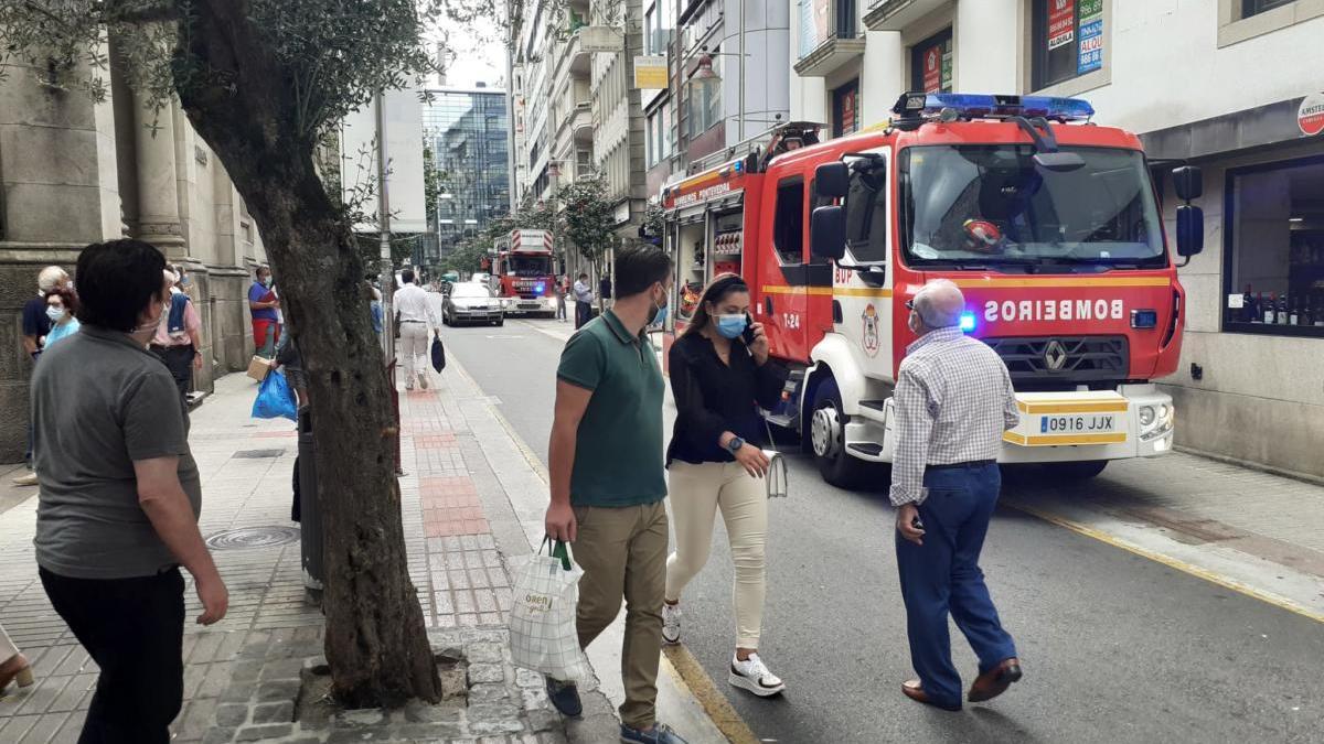 Los bomberos en el lugar del suceso.