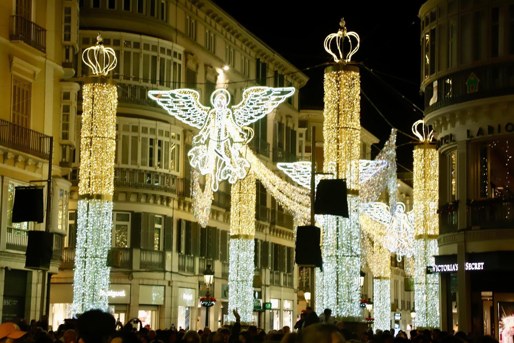 Navidad en Málaga | La calle Larios enciende sus luces de Navidad