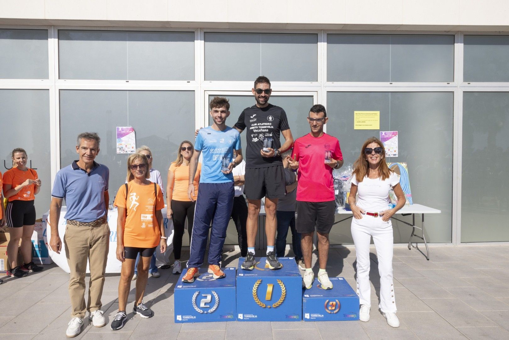 Así fue en imágenes una nueva edición de la carrera solidaria de AFA Torrevieja