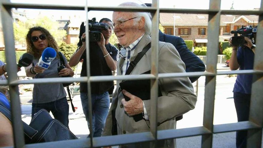 Teddy Bautista, a su llegada a los juzgados de Majadahonda (Madrid), en 2012.