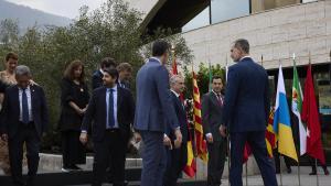 El Rey y Pedro Sánchez en un acto con presidentes autonómicos.