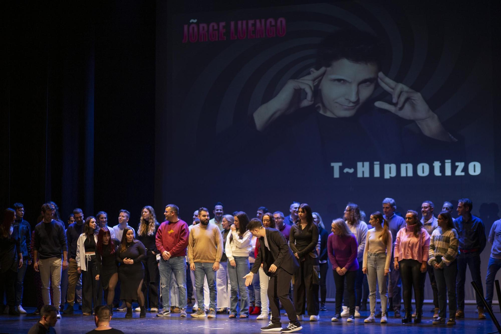 Jorge Luengo hipnotiza a Cáceres