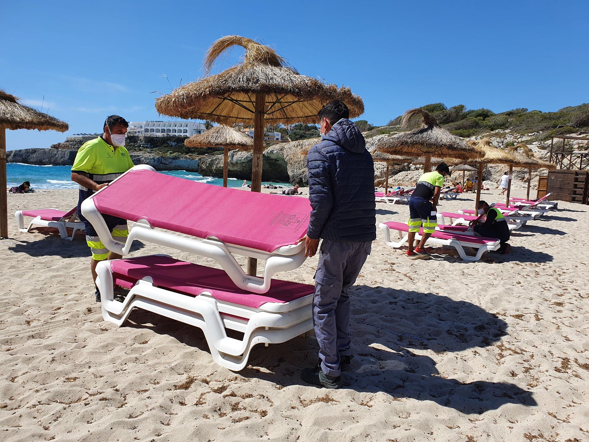 Las playas de Manacor recuperan sus servicios tras municipalizar su gestión