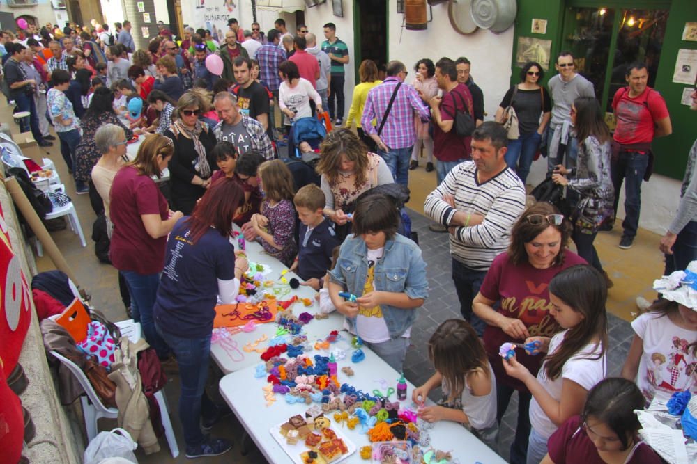 Multitudinaria festa pel valencià en Muro