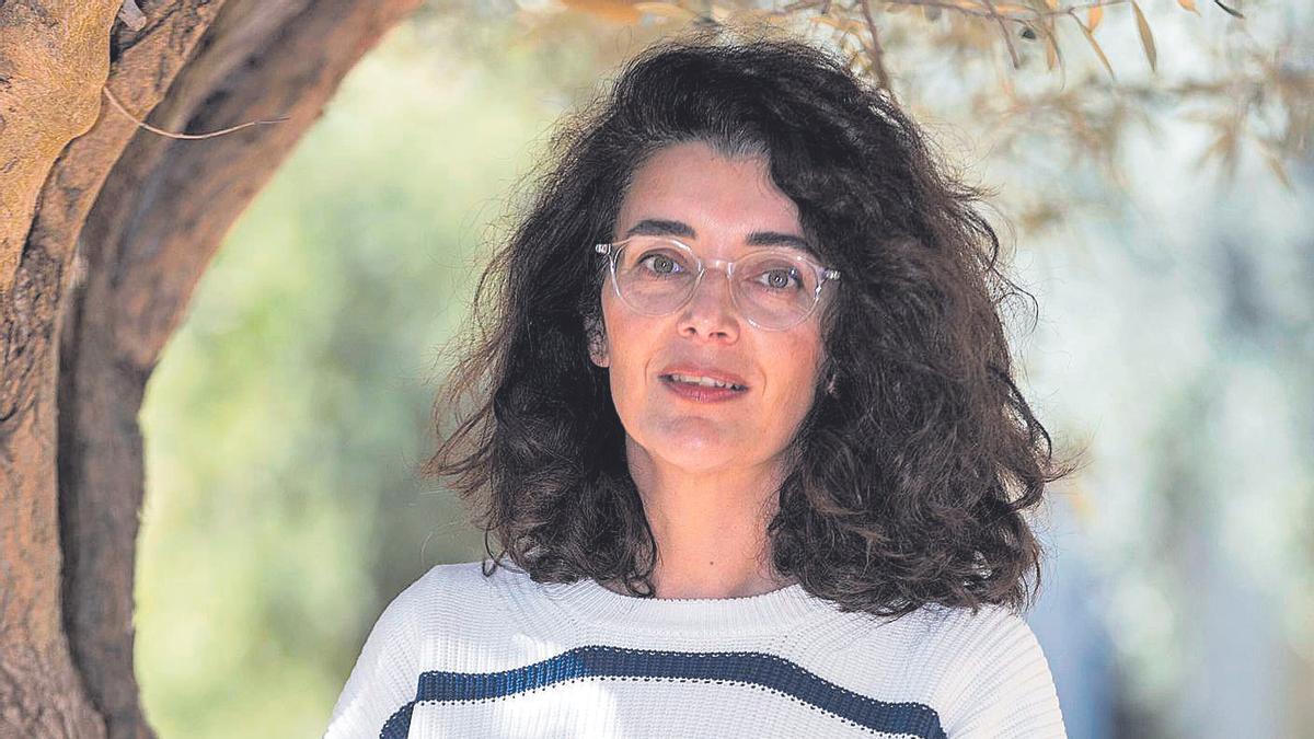 Enriqueta Llorca Sureda se estrena en novela con una historia de fantasía