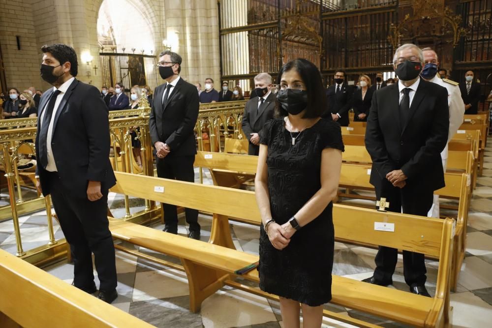 Misa en honor a los fallecidos por coronavirus en la Catedral