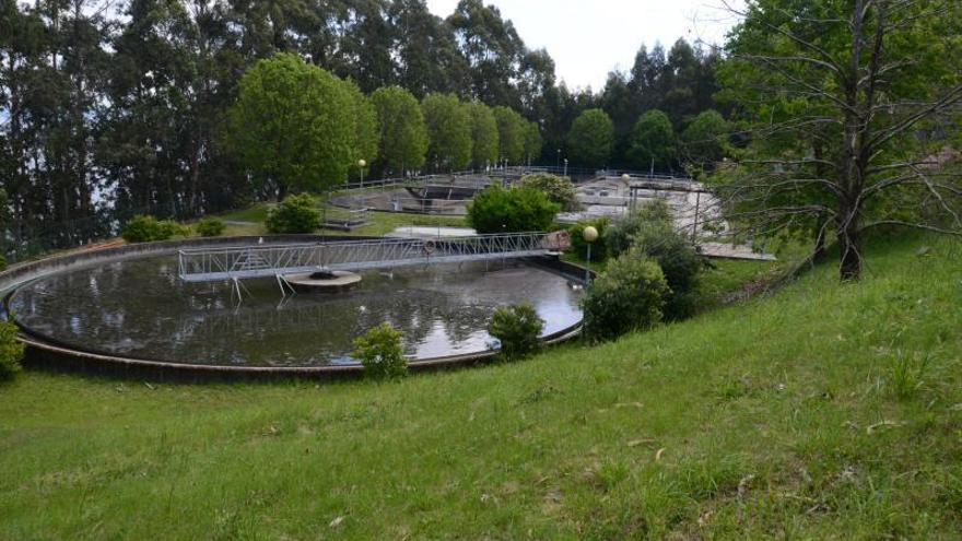 Bueu usará agua depurada de la EDAR para baldeos y riegos.  