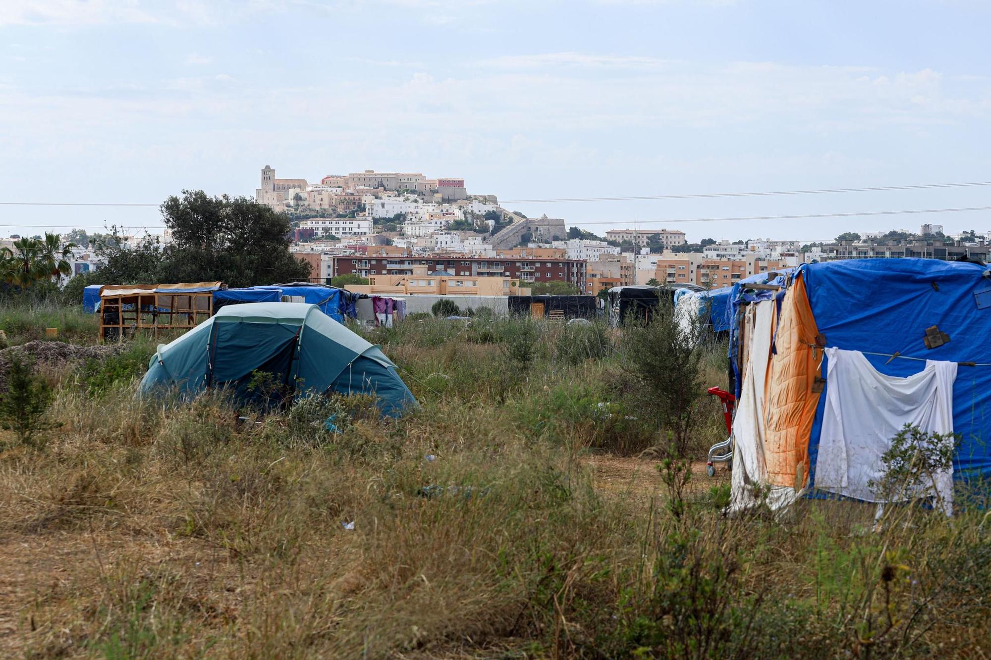 Poblado chabolista en la zona del recinto ferial de Ibiza
