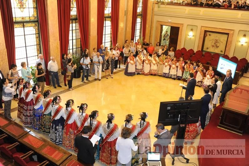 Mejores trajes de huertana y huertano del 'photocall' del Bando de la Huerta de Salzillo Tea and Coffee