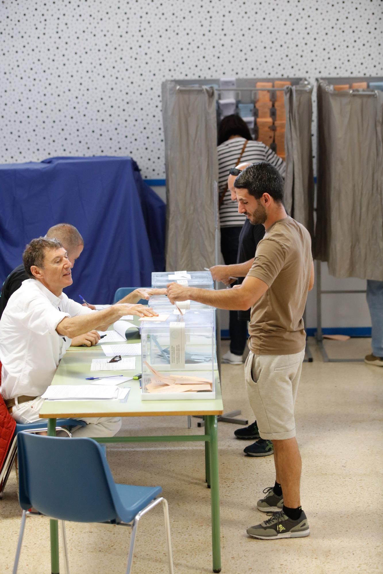 Todas las imágenes de la jornada de elecciones en Ibiza y Formentera