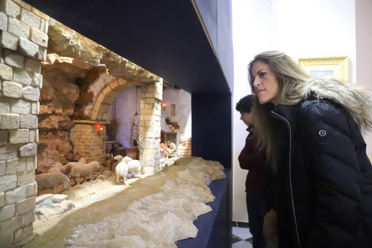 Los primeros premios del concurso de belenes de Cajasur 2024, en imágenes