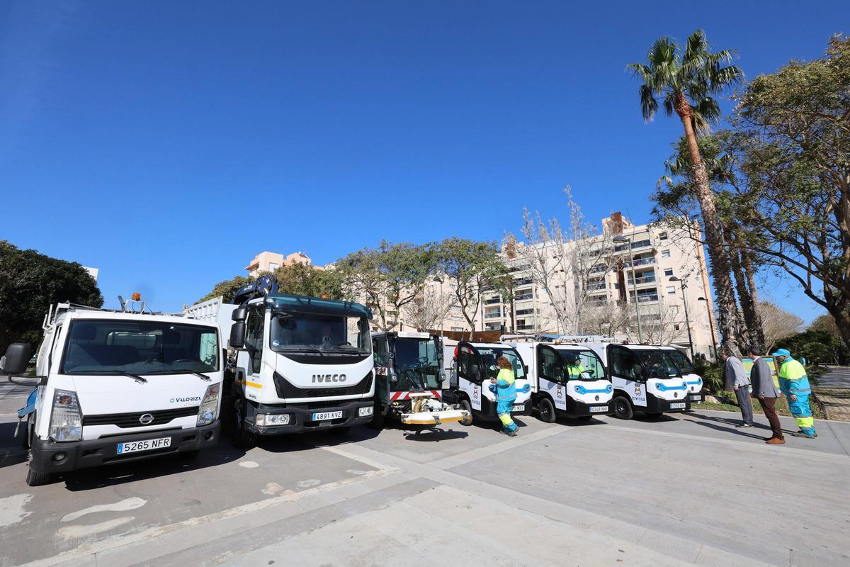 Galería: el Ayuntamiento de Ibiza presenta nueva maquinaria de limpieza viaria