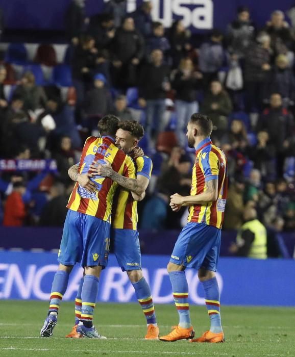 El vestuario del Levante UD es una piña