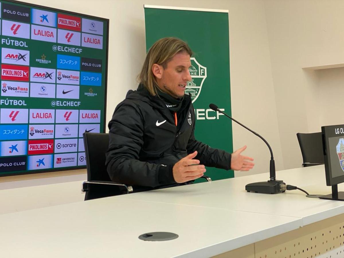 El entrenador del Elche CF, Sebastián Beccacece, en la rueda de prensa previa al partido contra el Tenerife