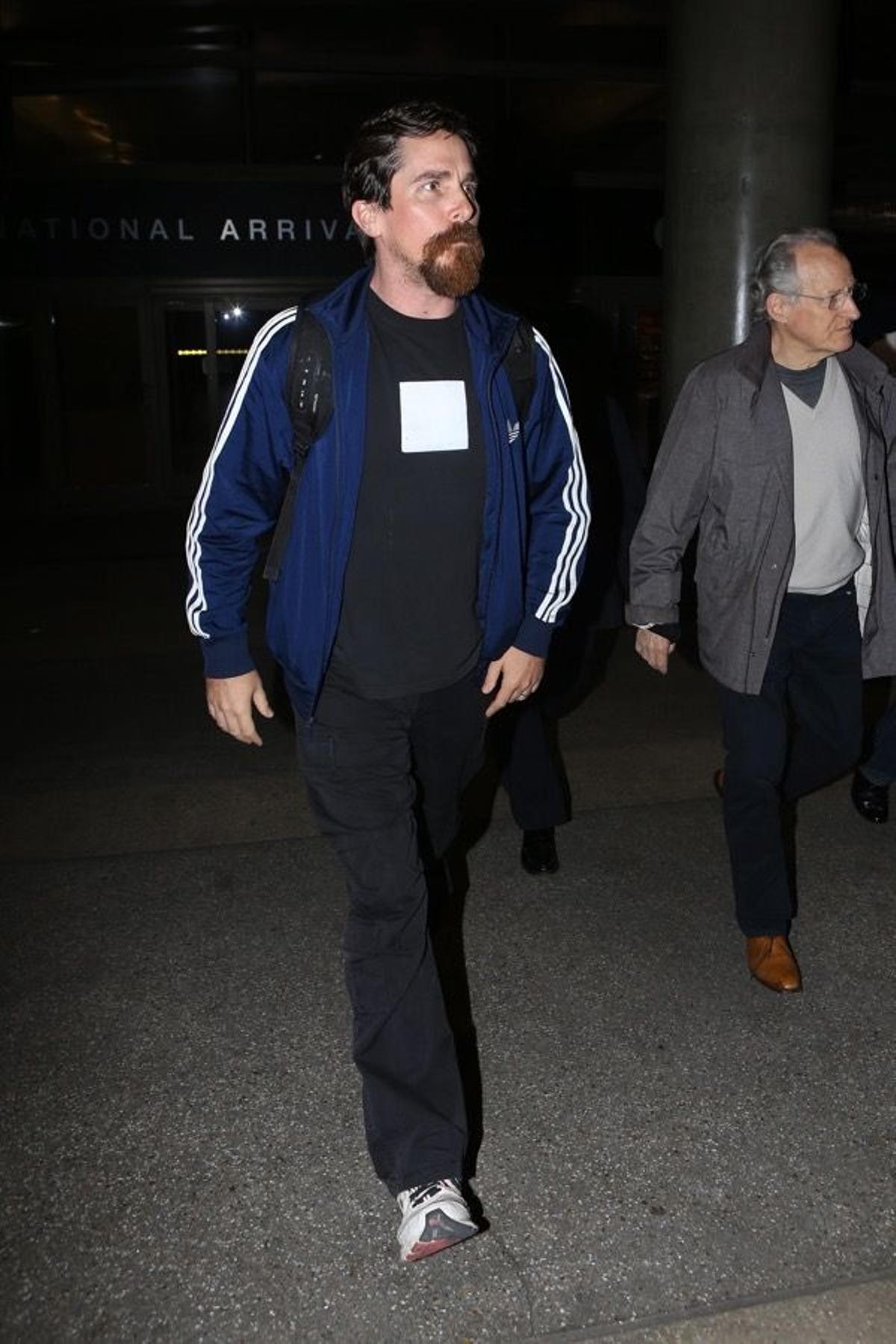 Christian Bale en el aeropuerto de L.A
