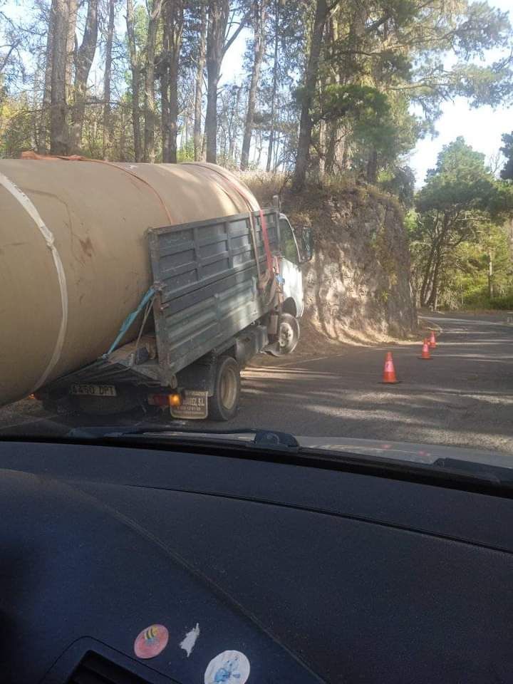 Estado en que quedó el camión después de ser interceptado por la Policía Local.