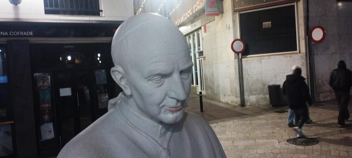 El busto del cardenal Herrera