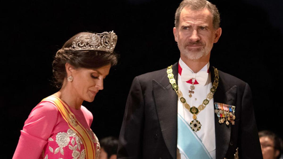 La reina Letizia y el rey Felipe VI asisten a la cena de gala de la entronización del emperador Naruhito en Japón