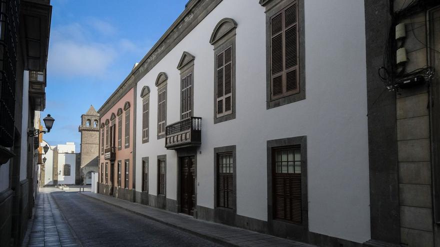 Tramo de la calle Doctor Chil entre Reyes Católicos y la plaza de San Agustín. | | ANDRÉS CRUZ