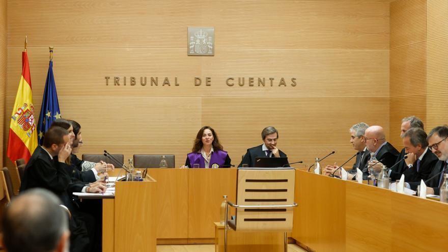 Vista del judici al Tribunal de Comptes contra Mas, Puigdemont, Junqueras i 30 ex-alts càrrecs per l'1-O i Exteriors