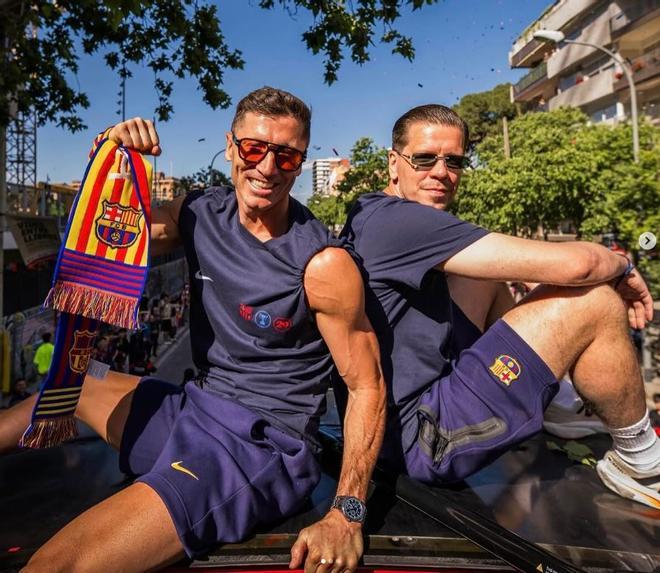 ¡Szczesny se cachondea hasta del adiós de Lewandowski!
