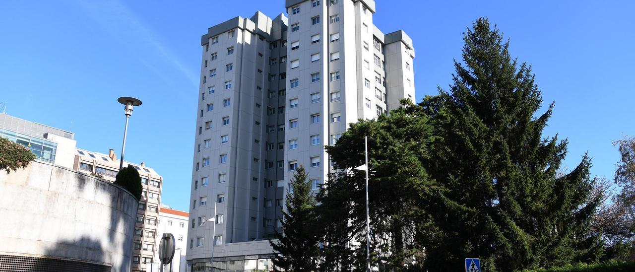 Uno de los edificios de Campolongo cuya fachada ha sido recientemente rehabilitada.