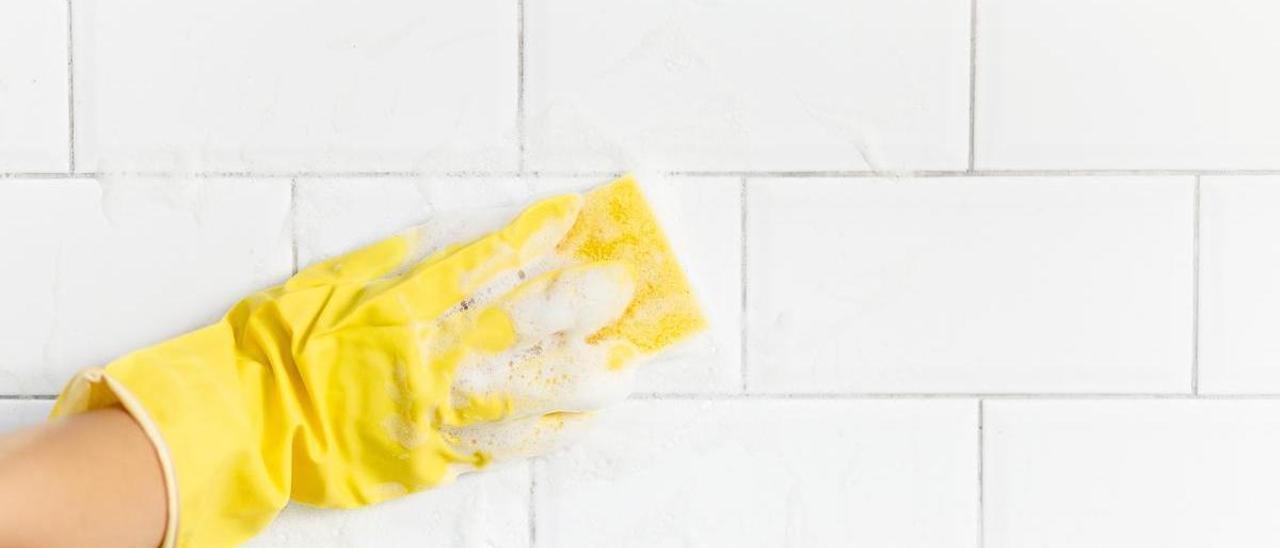 Los &#039;tips&#039; que debes saber sobre las bayetas de microfibra para la limpieza del hogar