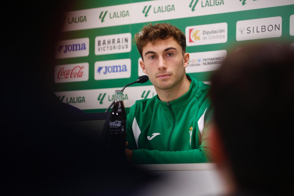 Mikel Goti, presentado como nuevo jugador del Córdoba CF