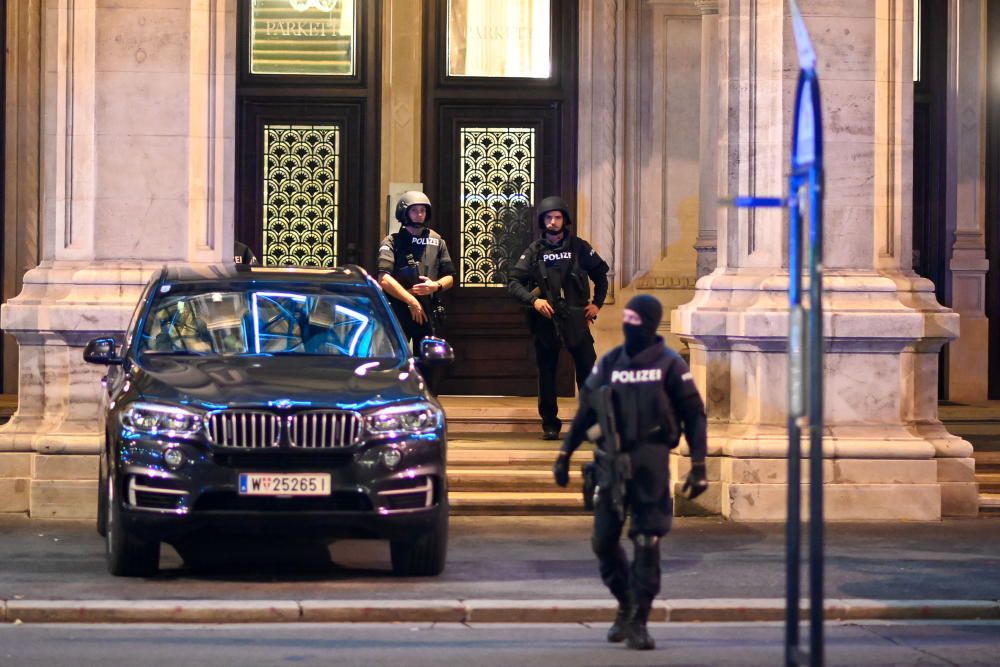 Ataque terrorista con varios tiroteos en Viena