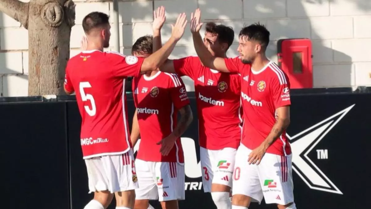 El Nàstic se estrena con victoria