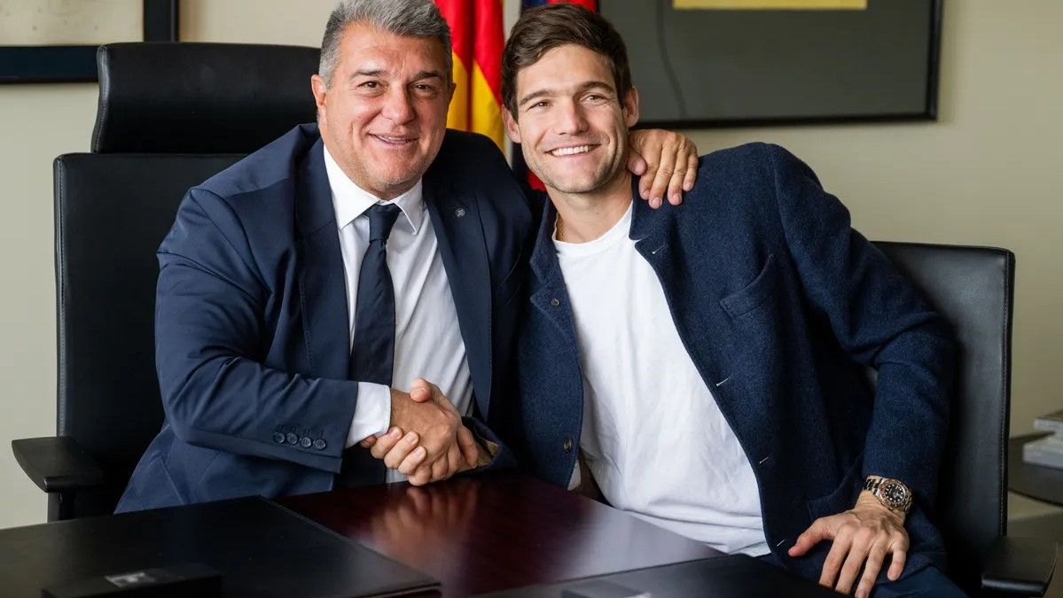 Joan Laporta y Marcos Alonso, en el despacho del presidente del Barça.