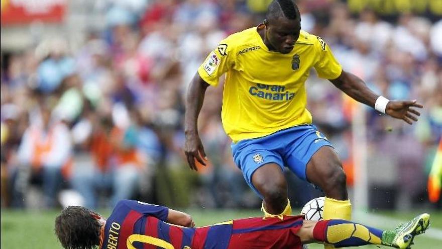 Wakaso, en el Camp Nou, ante el Barça.