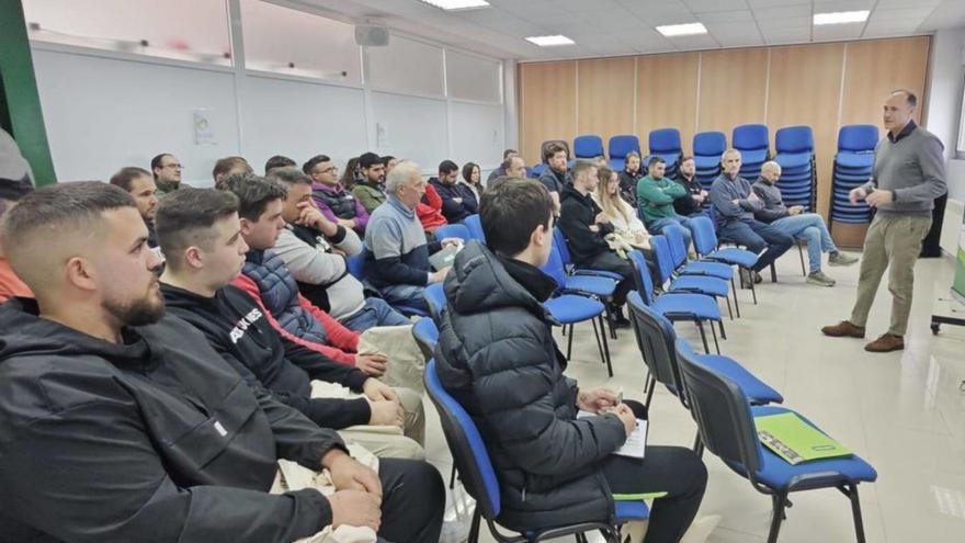 Asistentes a la jornada formativa en Campoastur. | R. D. Á.