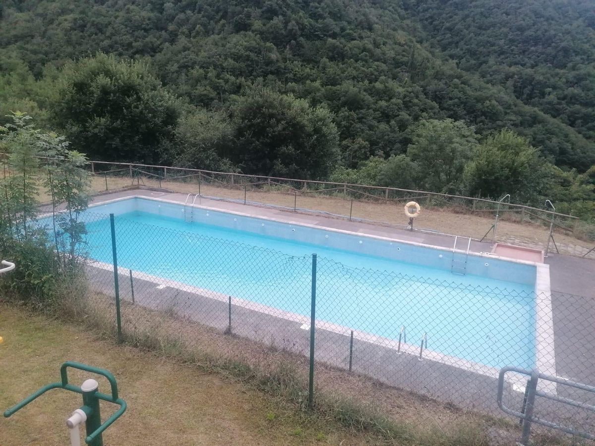 La piscina de Ponga, ayer.