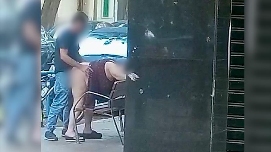 Incivismo en Palma: Graban una escena de sexo en la calle junto a la biblioteca del barrio de Santa Catalina