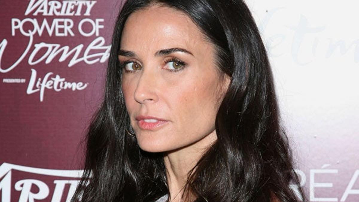 Demi Moore sale con un ex de su hija