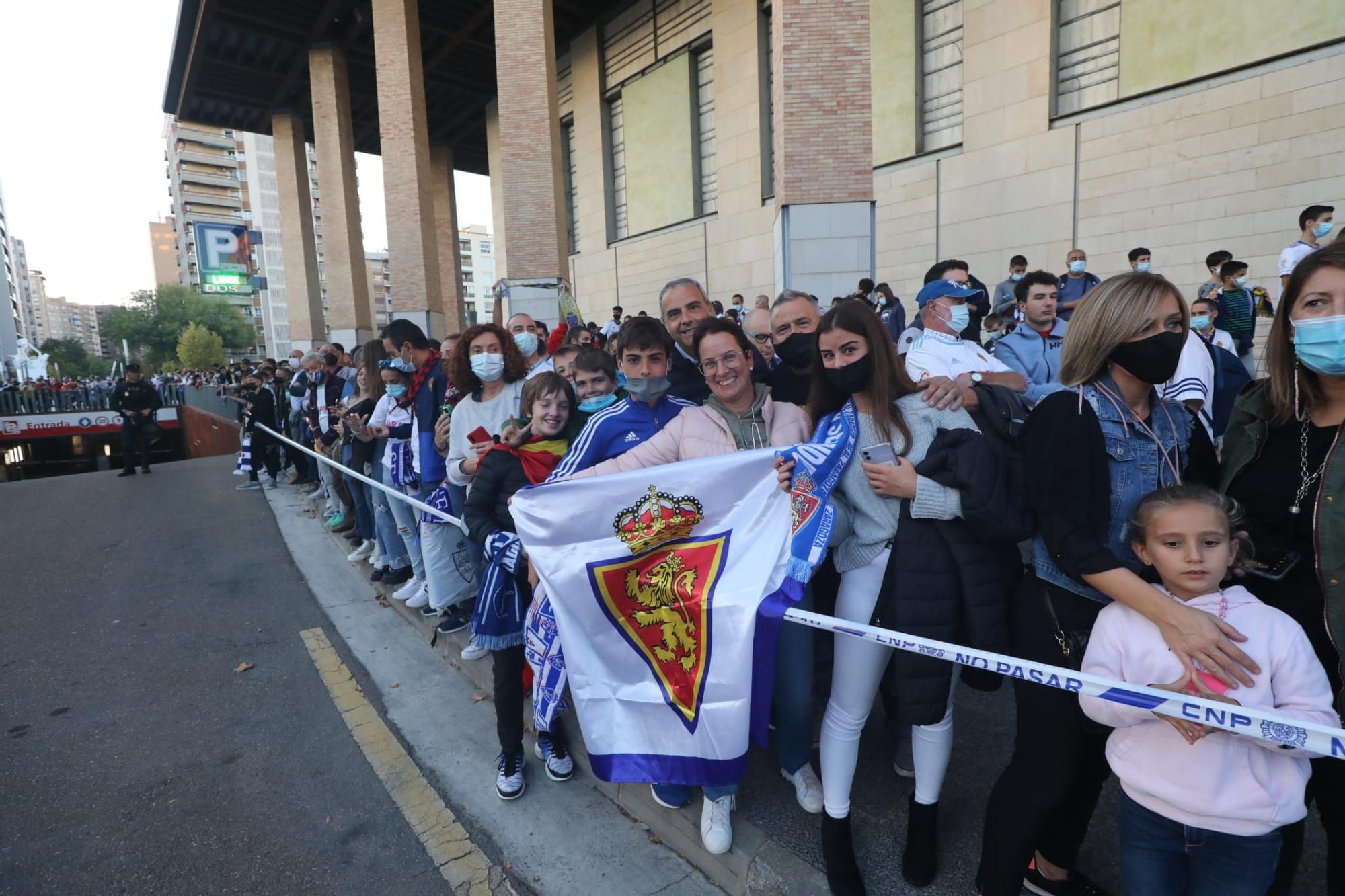 La hora previa al derbi, en imágenes