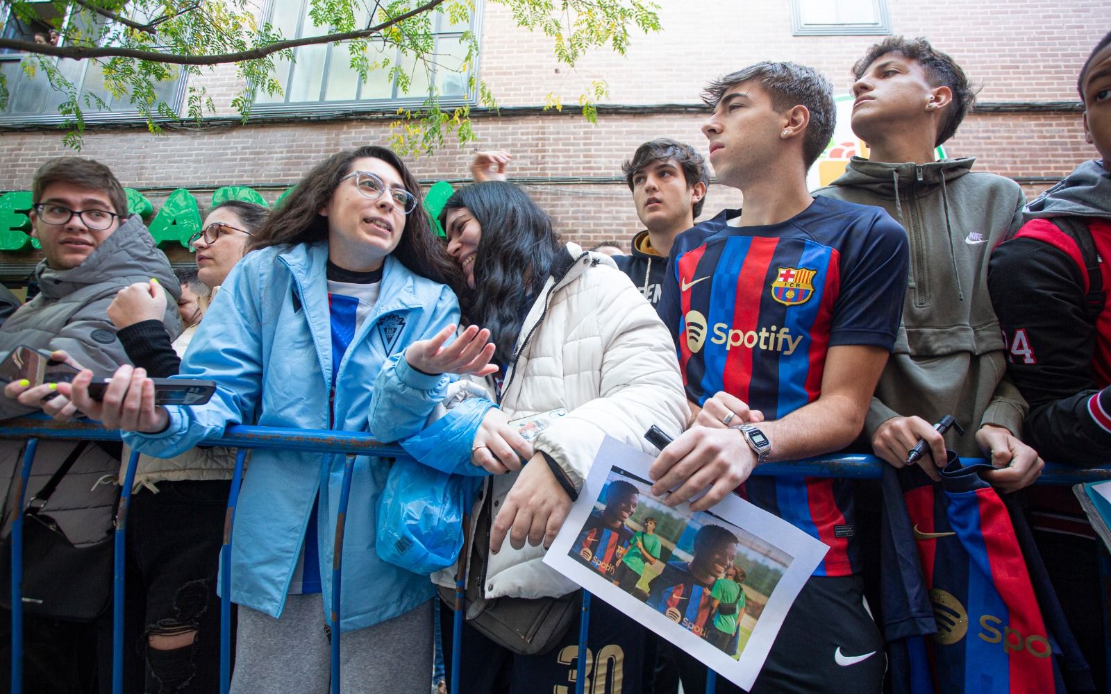 El autocar del Barça llega al hotel de concentración en Alicante