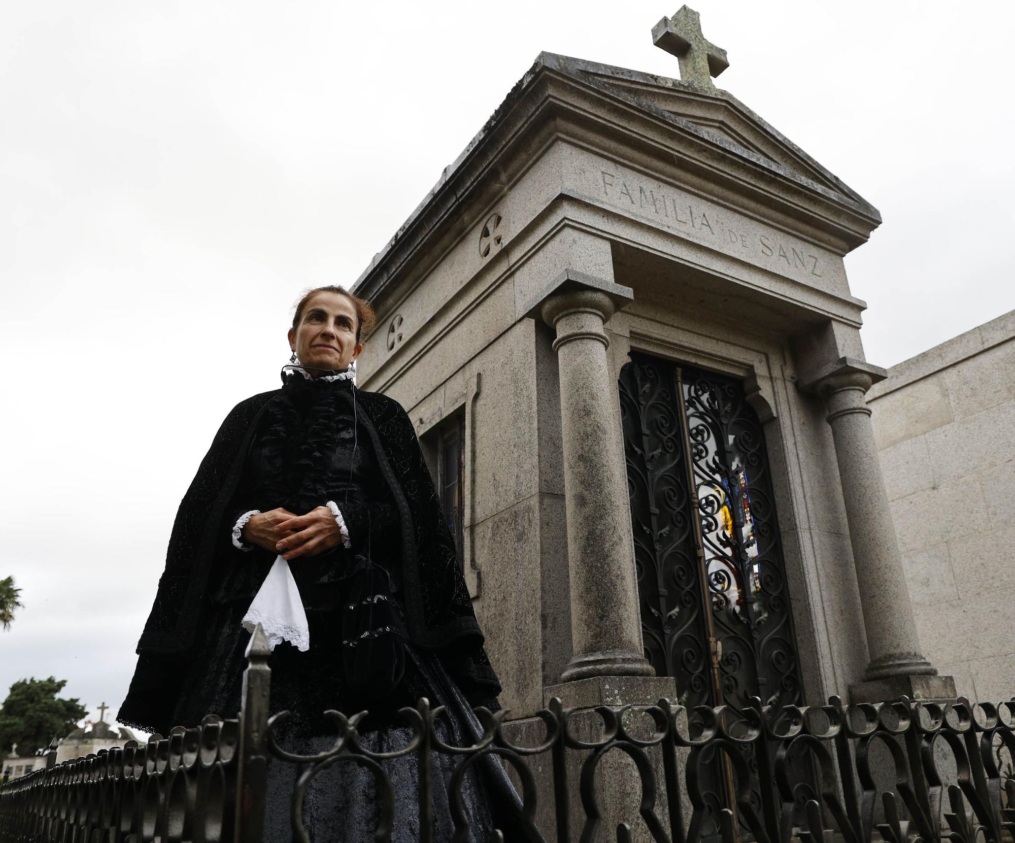 Recorremos el cementerio de Pereiró con Cachamuiña, Concepción Arenal e Irene Ceballos