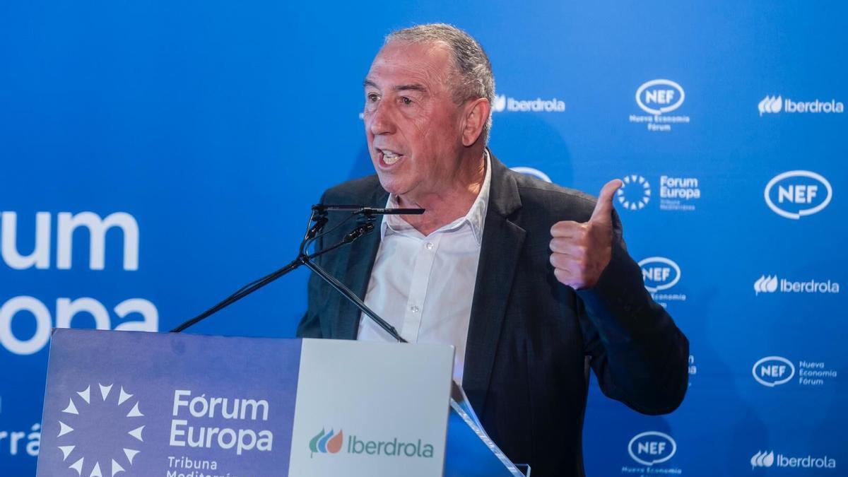 Joan Baldoví interviene en el desayuno informativo de Nueva Economía Fórum, ayer. COMUNITAT VALENCIANA