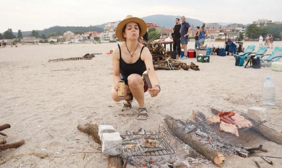 La playa de A Concha- Compostela recuperó este año la tradición de San Juan.