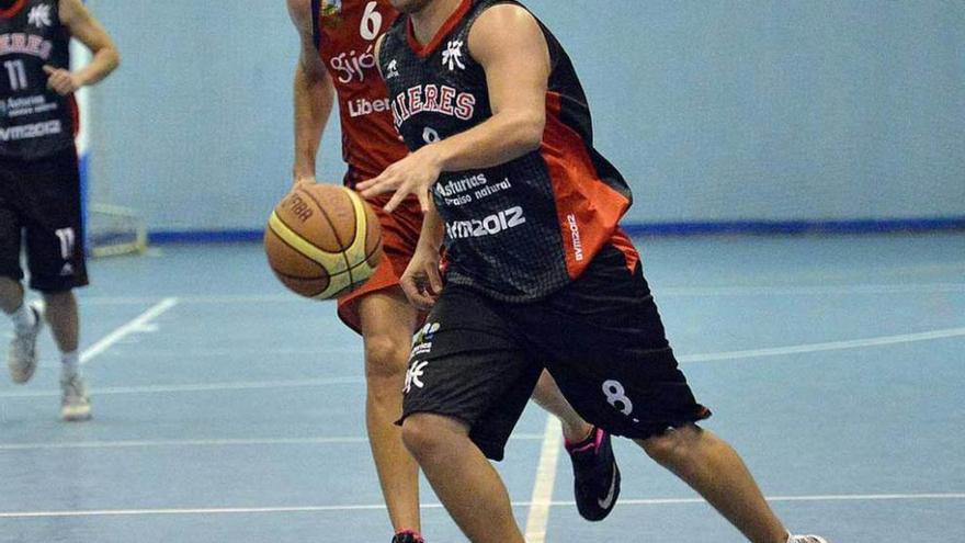 Luan Pereira, en el encuentro ante el Grupo Covadonga.