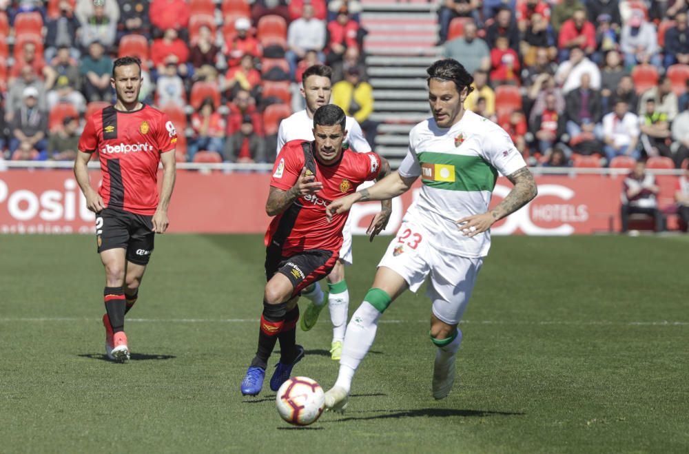 El Elche se lleva un valioso punto de Son Moix