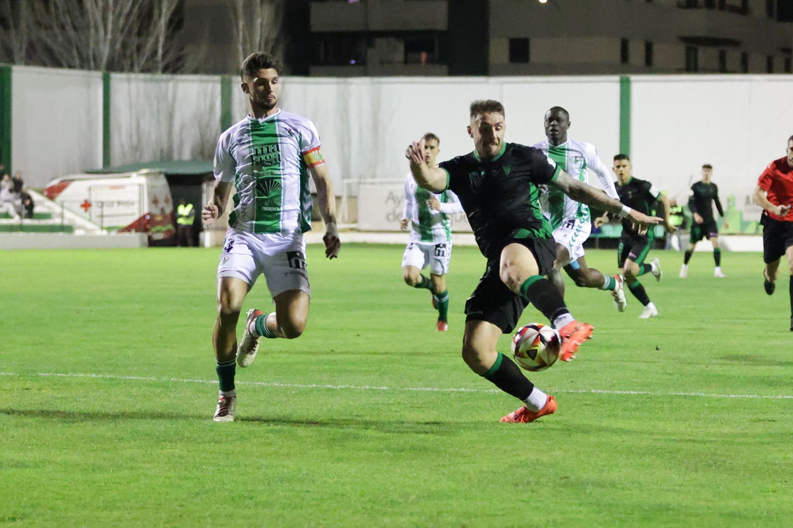 Antequera-Córdoba CF: las imágenes del partido en El Maulí