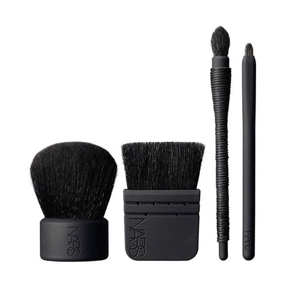 Set de brochas y pinceles 'kabuki', de NARS