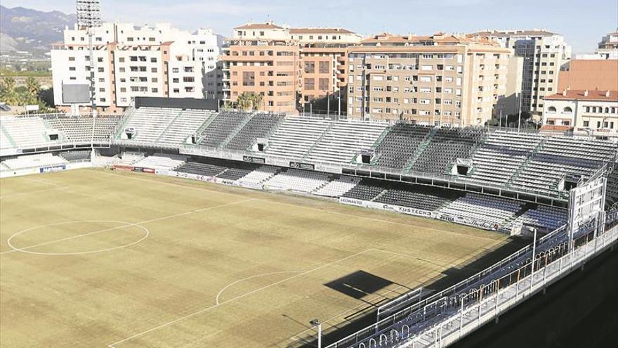 El césped de Castalia, un ‘marrón’