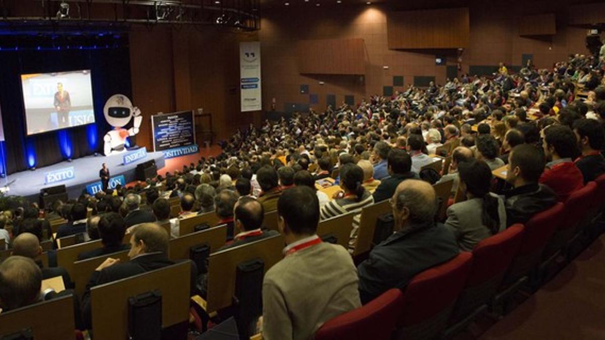 José Antonio Madrigal imparte un curso de bolsa en Madrid