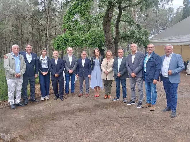 Tradicional comida de la Sèquia Major en el pantano del Regajo