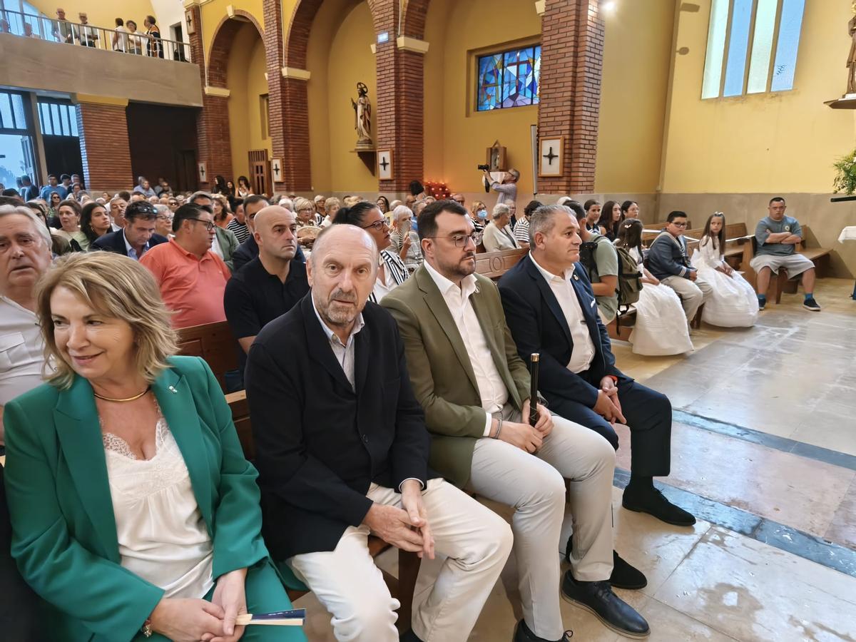 Así fue la multitudinaria procesión del Carmen en San Esteban, en Muros de Nalón